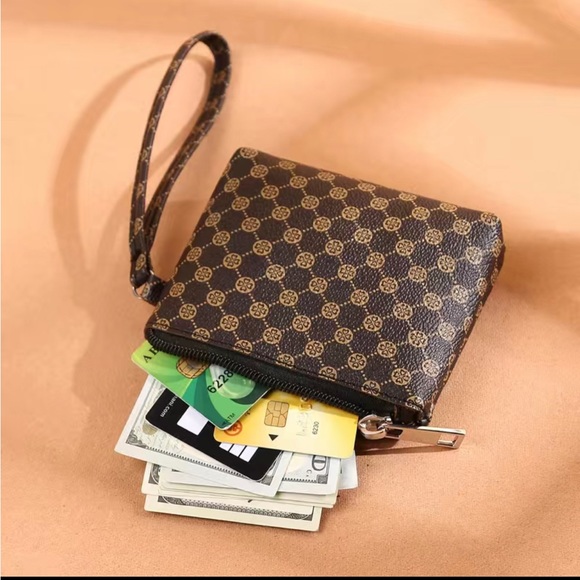 Purse - Picture 4 of 5